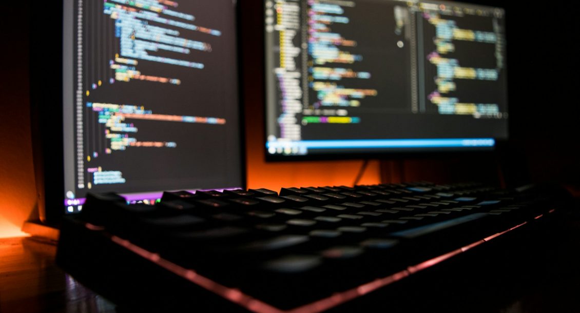 Vantagens do Nearshoring de TI entre o Reino Unido e Portugal: Porque Deve Considerar Esta Opção