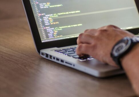 How to Become a Full-Stack Developer in 2025: The Ultimate Roadmap